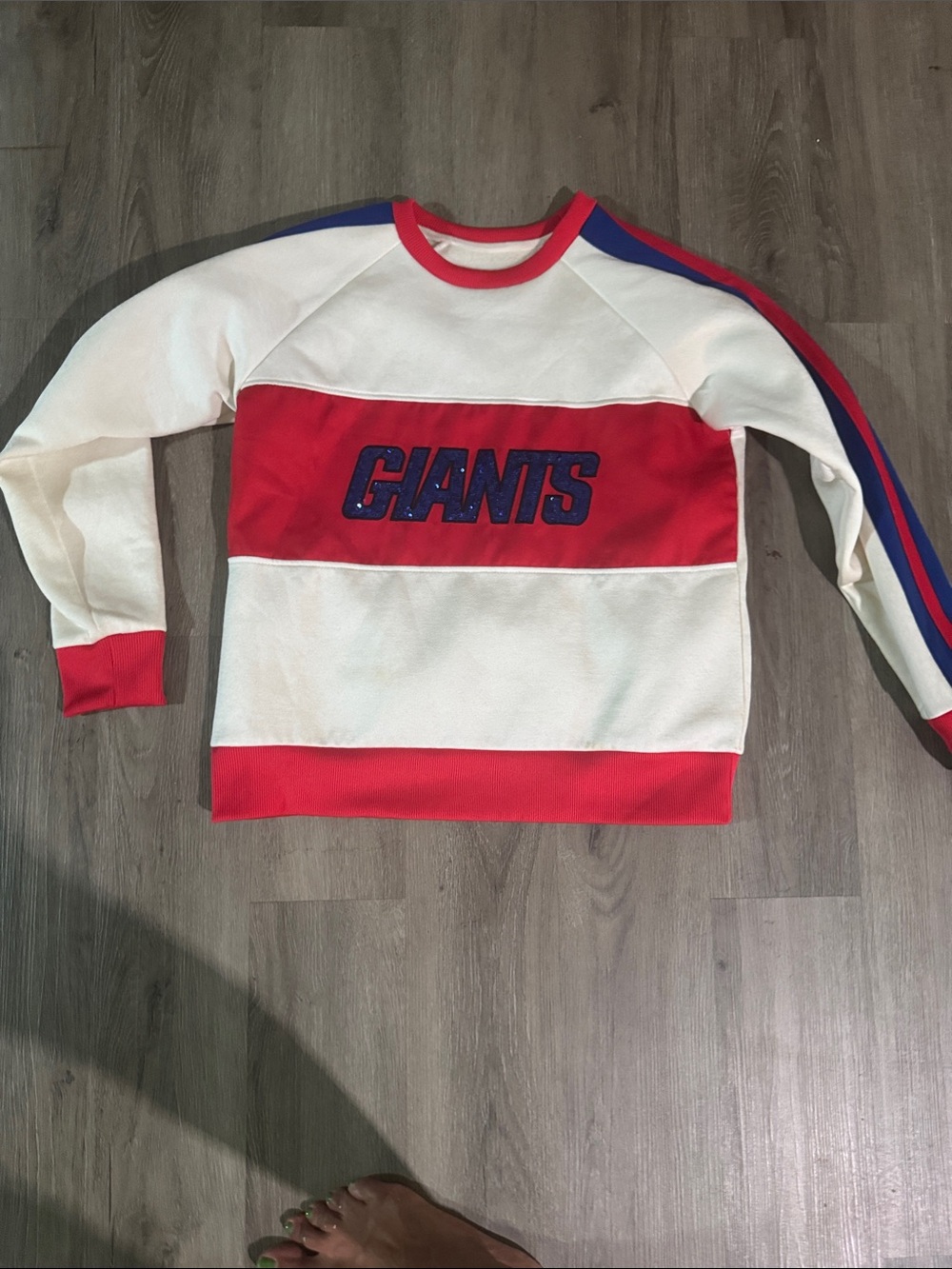 Giants Vintage Crewneck Top - Red & White with Giants Sequin Letters .